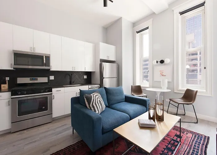 Aparthotel The Plymouth Luxury Suites By Sonder Chicago