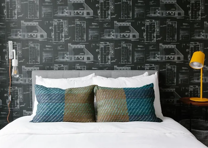 The Plymouth Luxury Suites By Sonder *