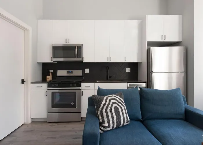 The Plymouth Luxury Suites By Sonder *