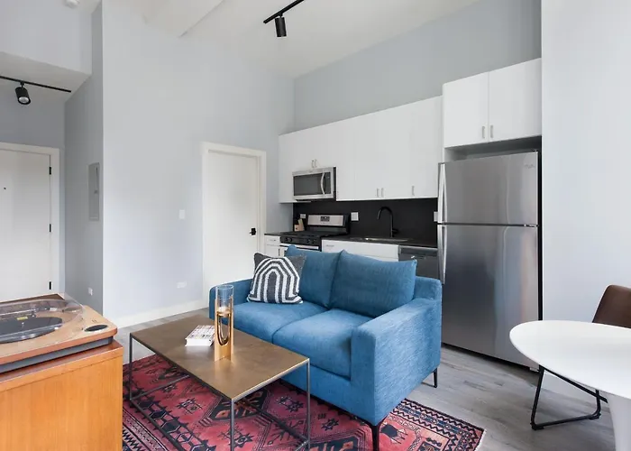 Aparthotel The Plymouth Luxury Suites By Sonder *